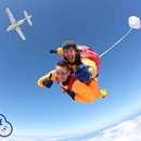 Parachutespringen.nl - Parachutespringen Skydive Tandemsprong (31 van 120).jpg